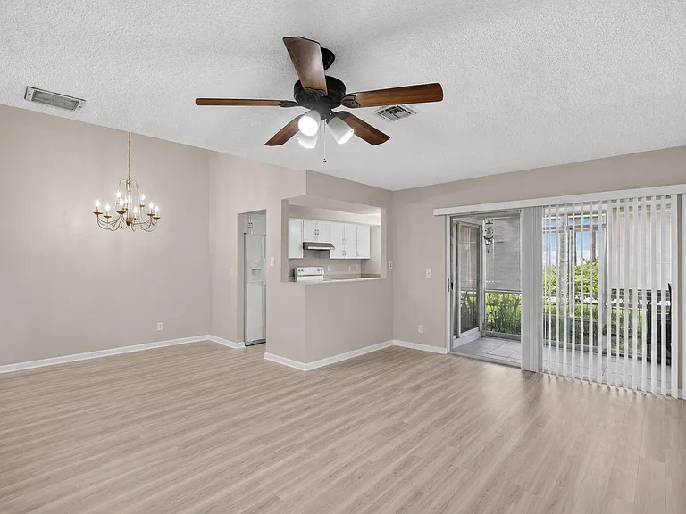 5314 Sapphire Valley — Photo 9