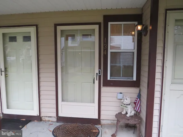 134 Andover Pl, Robbinsville, NJ 08691