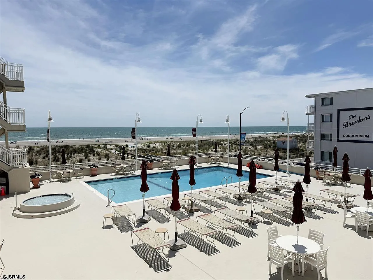1 bed, 1.0 bath, $19,500 — Photo 2