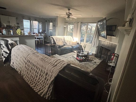 5th image of 1318 Sunflower Ln