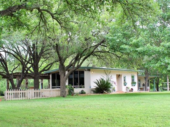 1241 County Road 111, Uvalde, TX 78801