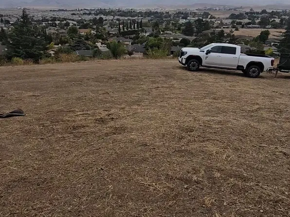 55 David Dr, Hollister, CA 95023