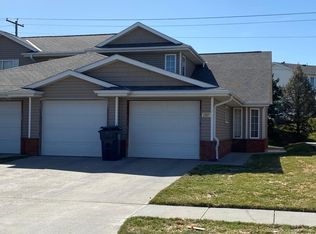 2267 Surfside Dr, Lincoln, NE 68528