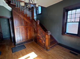 2528 Holmes St, Kansas City, MO 64108