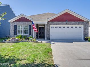 7531 Game Bird St, Corryton, TN 37721