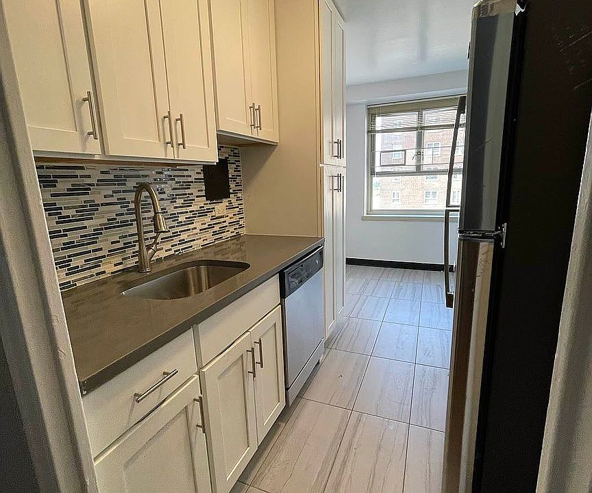 1st image of 188-02 64th Ave #8I