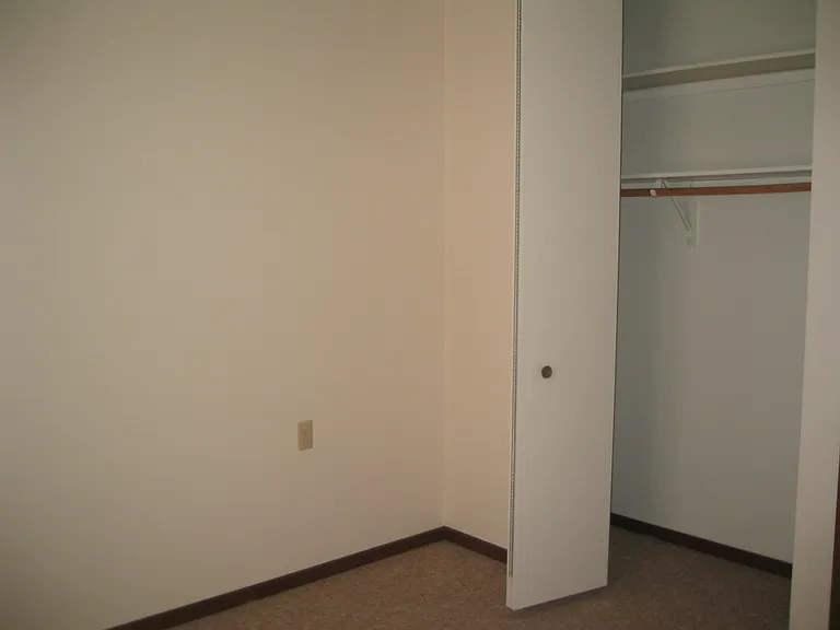 98 Hiawatha St #8 — Photo 6