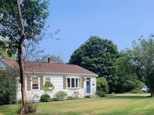 54 Grapevine Rd, Gloucester, MA 01930