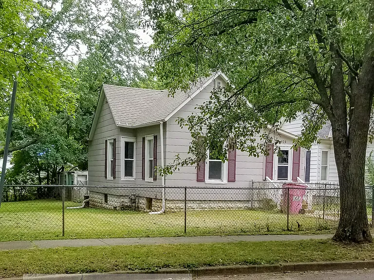 923 W Marietta St — Photo 1