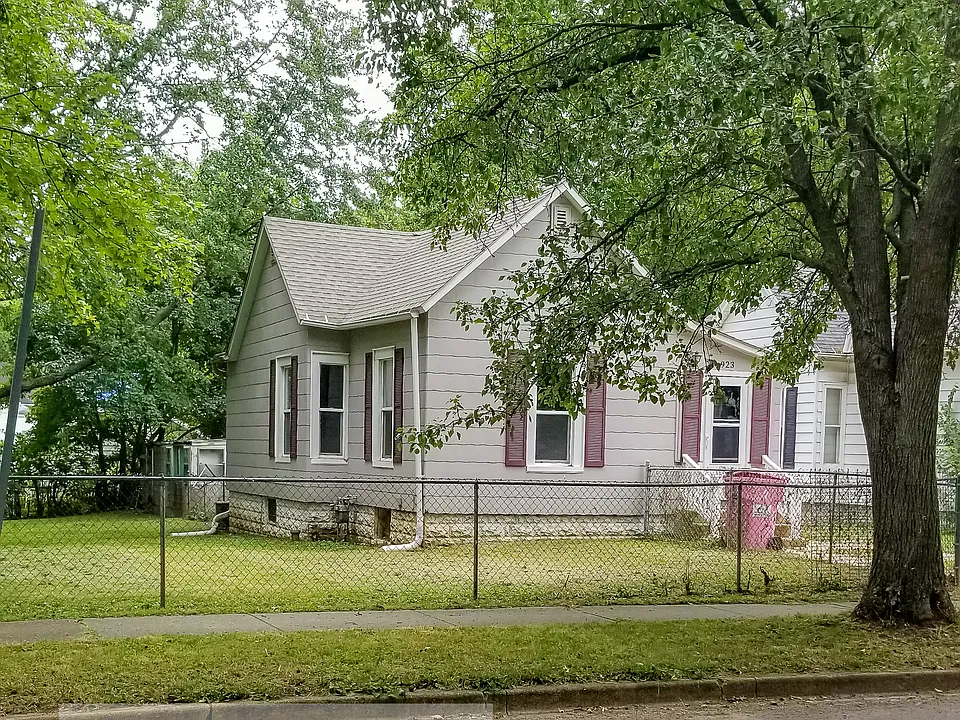 923 W Marietta St
