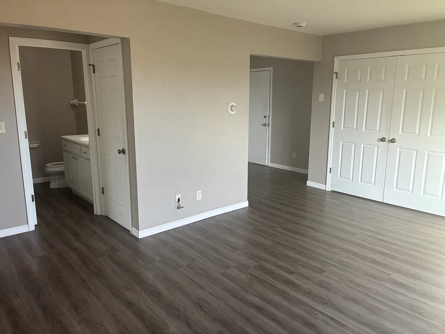 2 bed, $1,250 — Photo 1