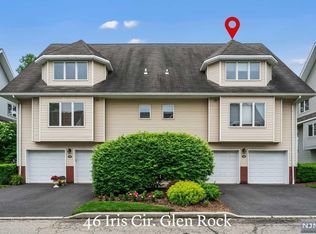 46 Iris Cir, Glen Rock, NJ 07452