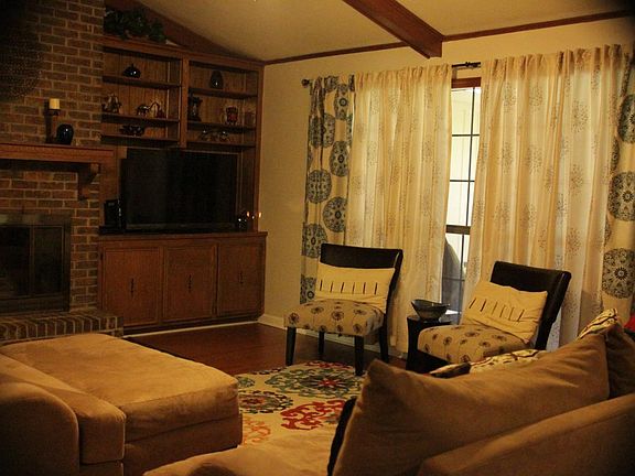 Family Room windows into Sun room