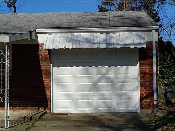 3rd image of 110 Bassett Dr