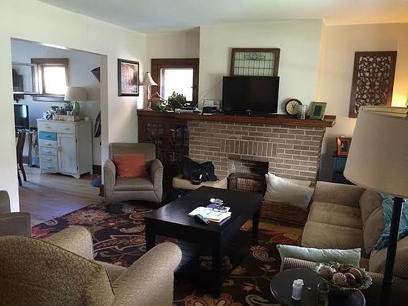 4th image of 573 Fairwood Ave
