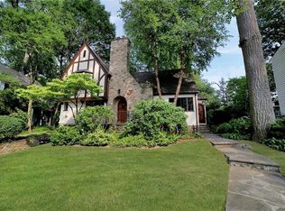 35 Parkway E, Mount Vernon, NY 10552