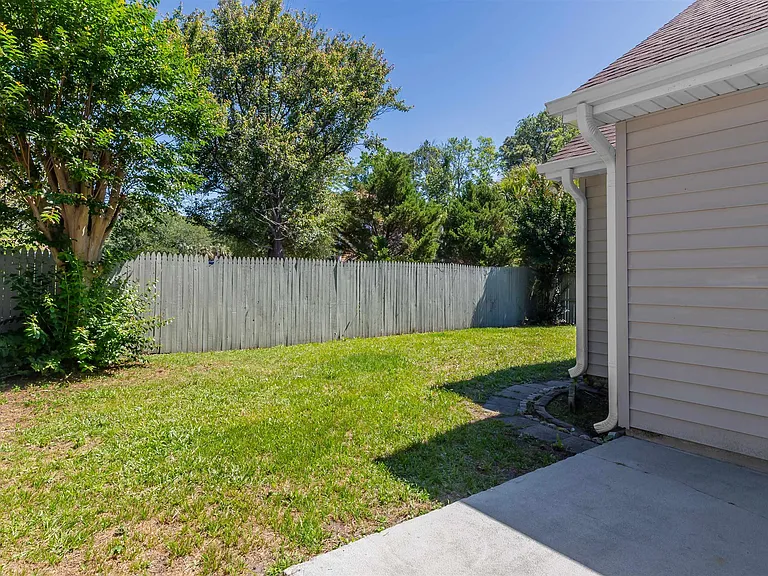 112 Dusty Trail Ln — Photo 33