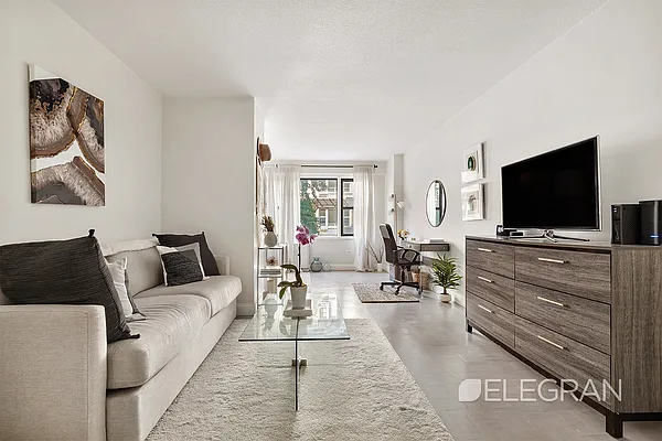 Rented by (Legacy) Elegran | media 7