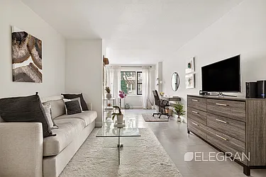 Rented by (Legacy) Elegran