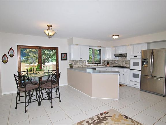 5th image of 7248 Southwick Dr