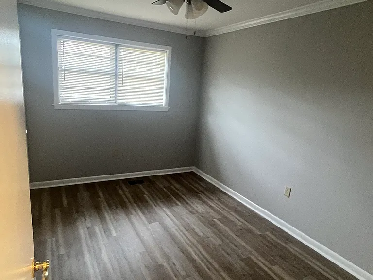 305 Martin Luther King Jr Dr — Photo 13
