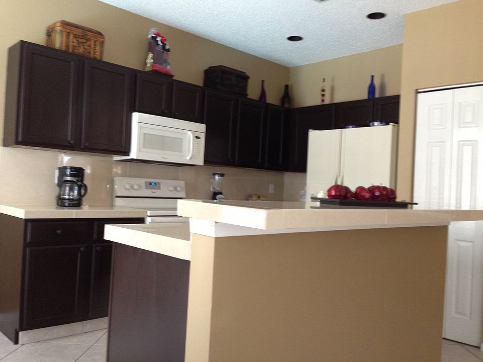 1st image of 5121 Heron Pl