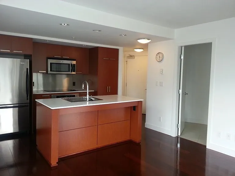 1255 Seymour St #907 — Photo 3