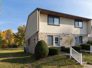 5299 Countryside Dr, Erie, PA 16511