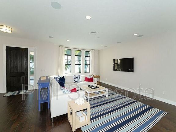 5th image of 1269 Boulevard Of The Arts