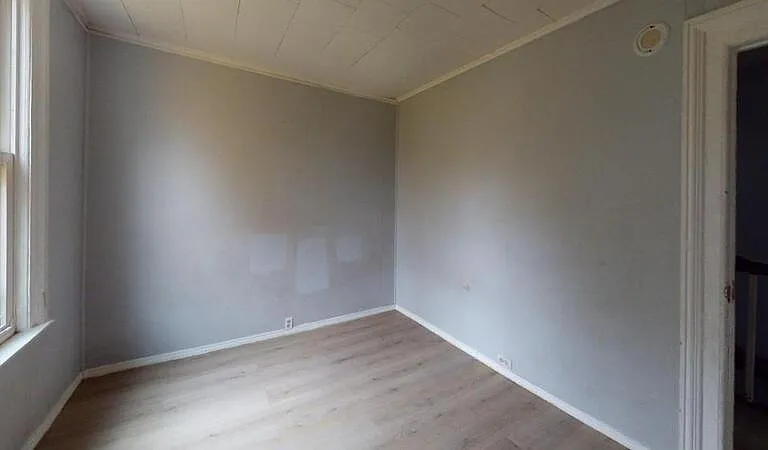 10 Locust St #2 — Photo 4