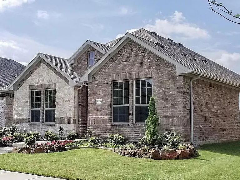 9772 Staffordshire Rd — Photo 2