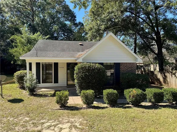 1200 McNeil Ave, Mobile, AL 36609
