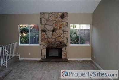 3rd image of 2847 Amherst Dr