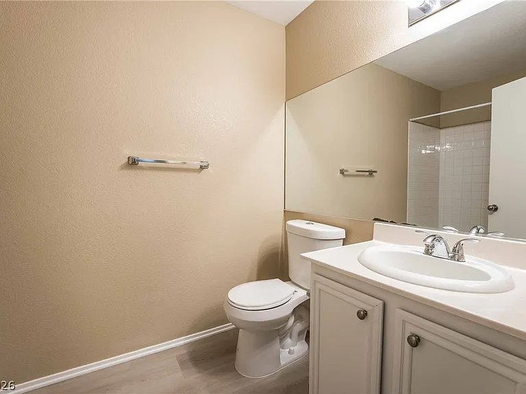 1908 Villa Palms Ct #202 — Photo 25