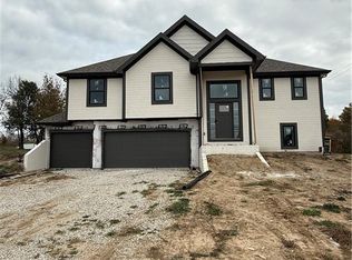 12402 Morgan St, Excelsior Springs, MO 64024