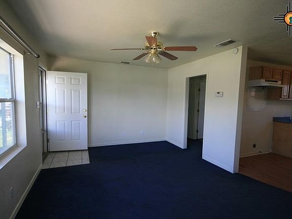 4th image of 129 E Plains Ave