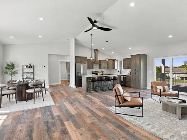 1023 Richardson Ave, Lewiston, ID 83501