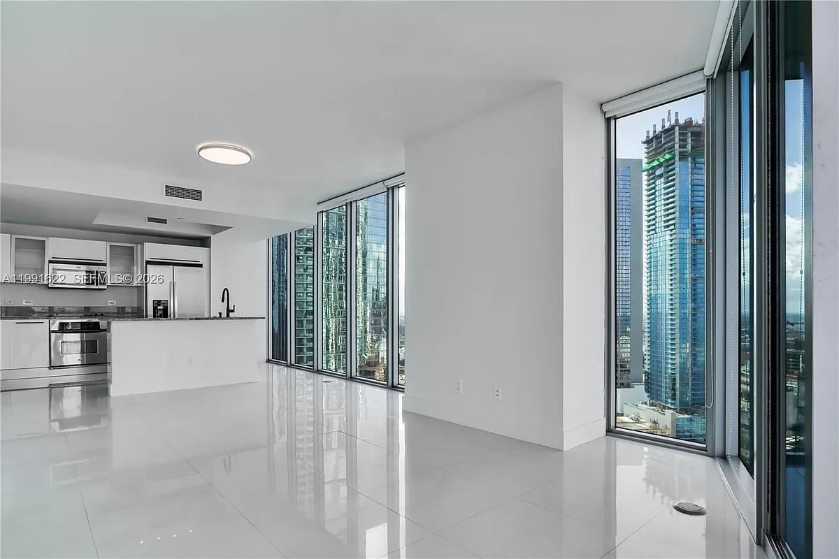 Building Photo - 888 Biscayne Blvd #3112