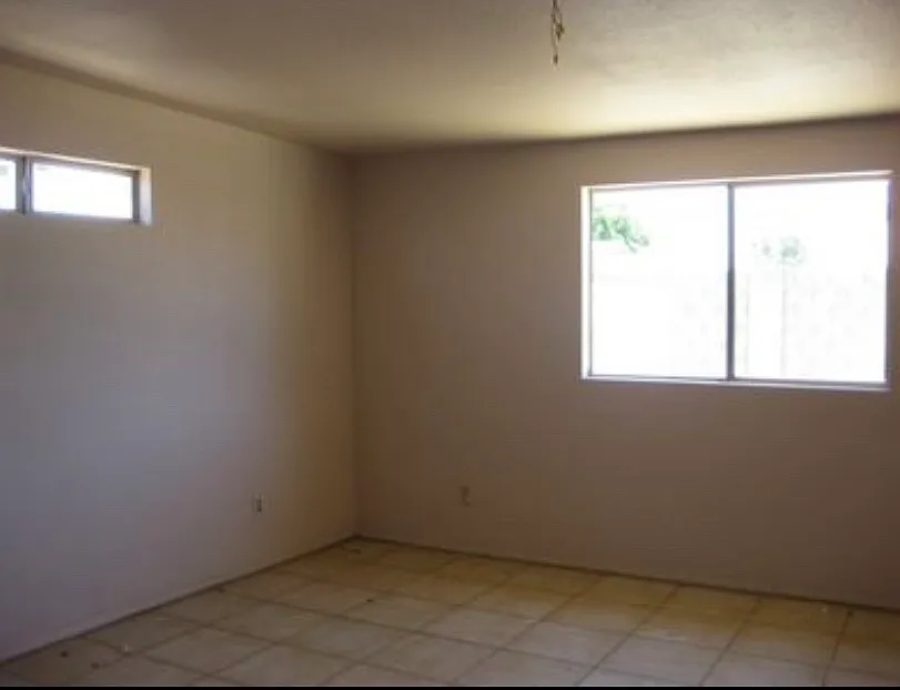 7115 W Vogel Ave — Photo 3