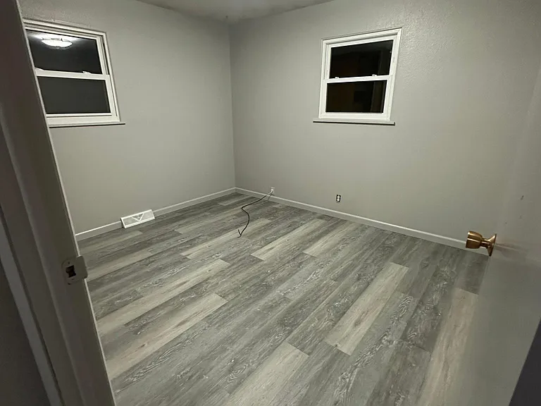 2725 W Radan Ct — Photo 5
