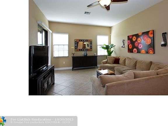 5th image of 7625 NW 111th Mnr