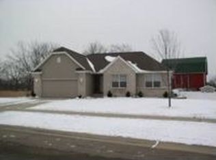 11682 Hibiscus Ln, Grand Ledge, MI 48837