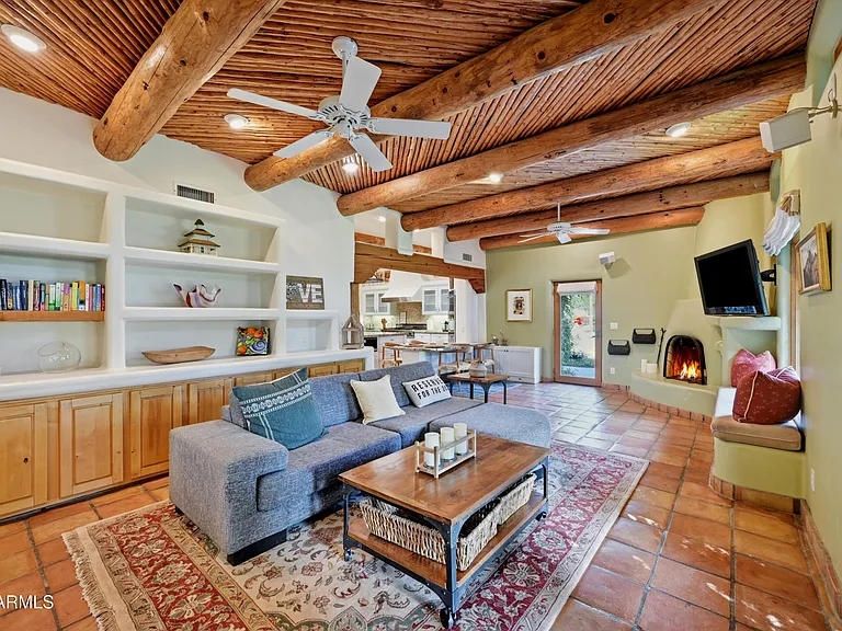 6112 E Mockingbird Ln — Photo 6