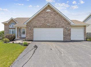 11022 Chicory Ridge Way, Roscoe, IL 61073