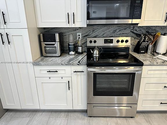 4th image of 506 NE 199th Ln #6R