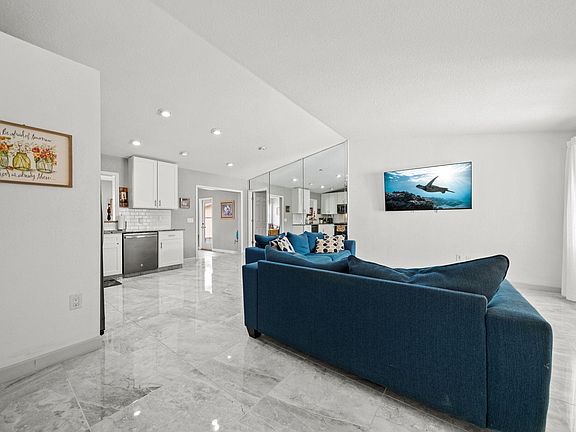 5th image of 973 SW Jaslo Avenue
