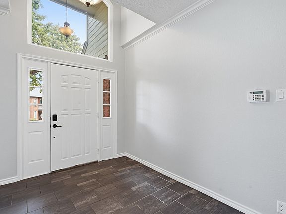 3rd image of 3517 Paint Brush Ln