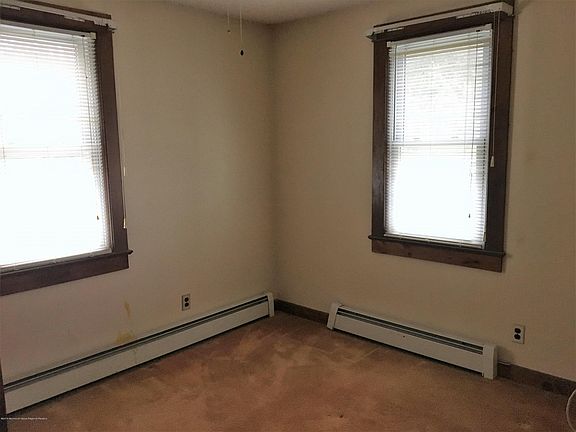 4th image of 1260 Lakeside Drive S