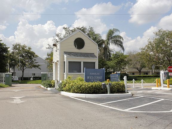 Summerlake main entrance