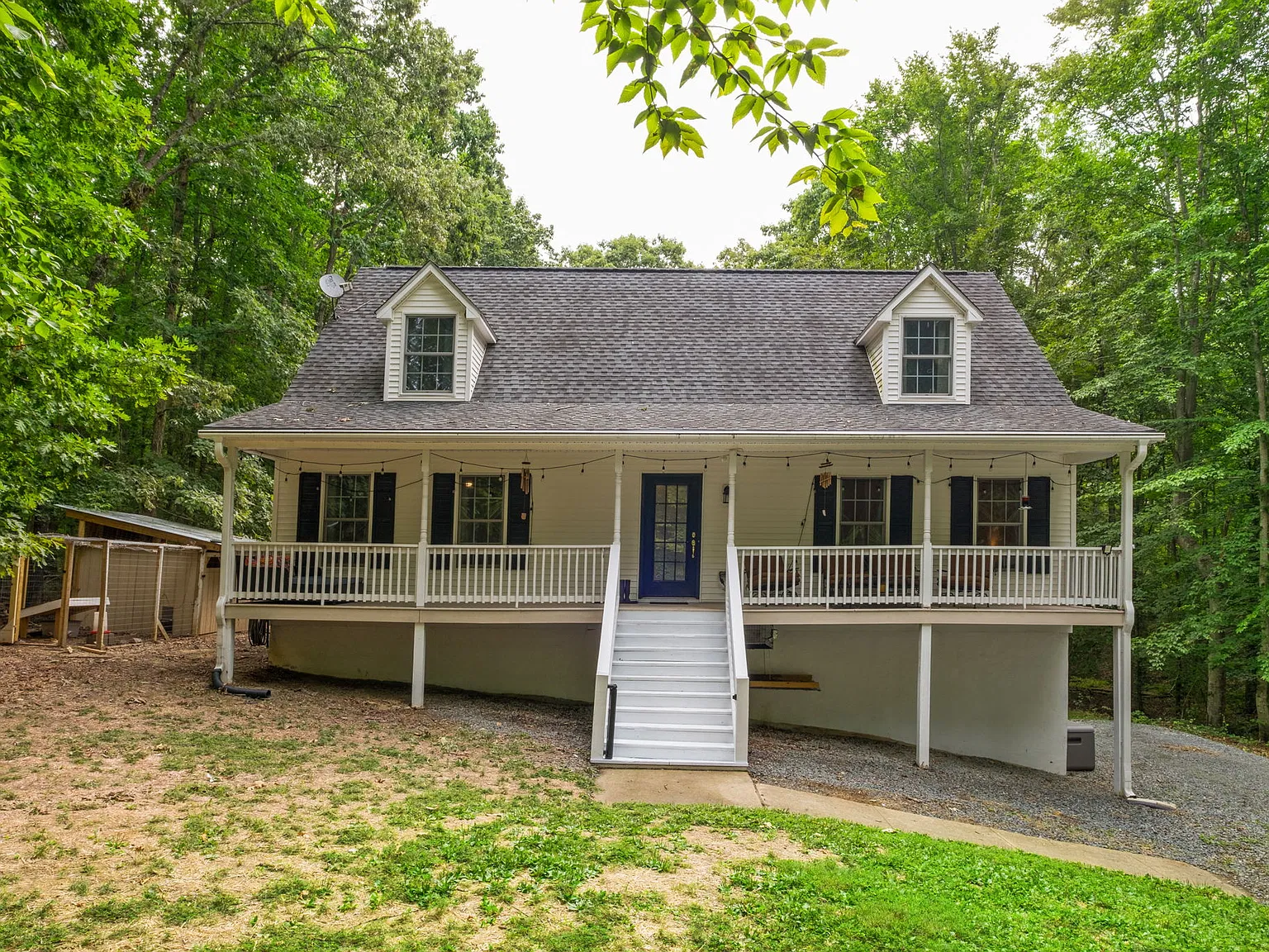 3 bed, 1848 sqft, $2,200 — Photo 2